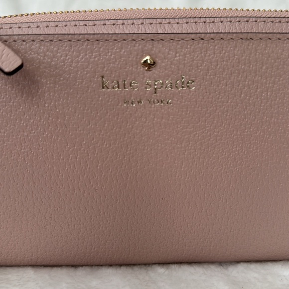 Kate Spade Wallet - Picture 2 of 3